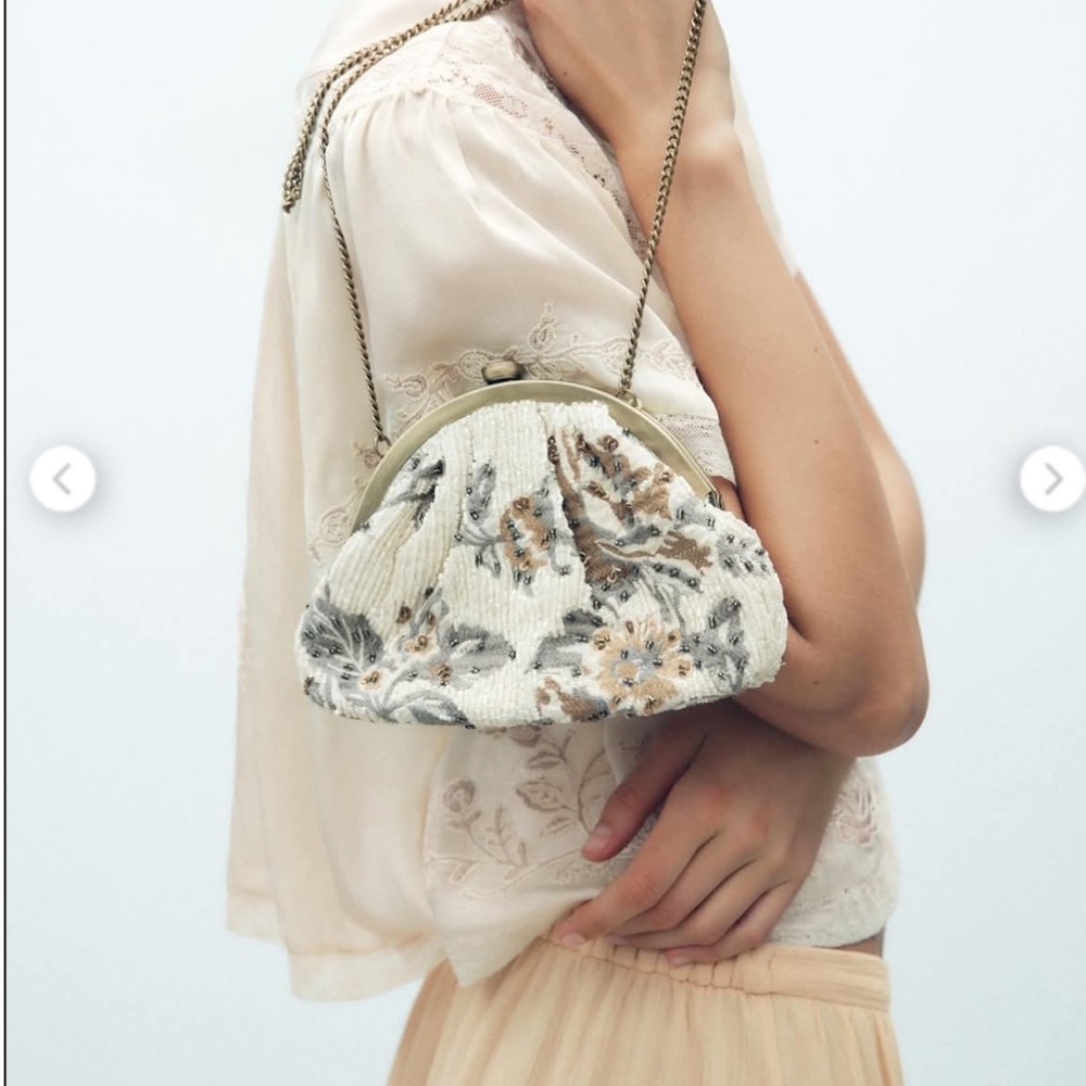 Floral Embroidered Cream Clutch